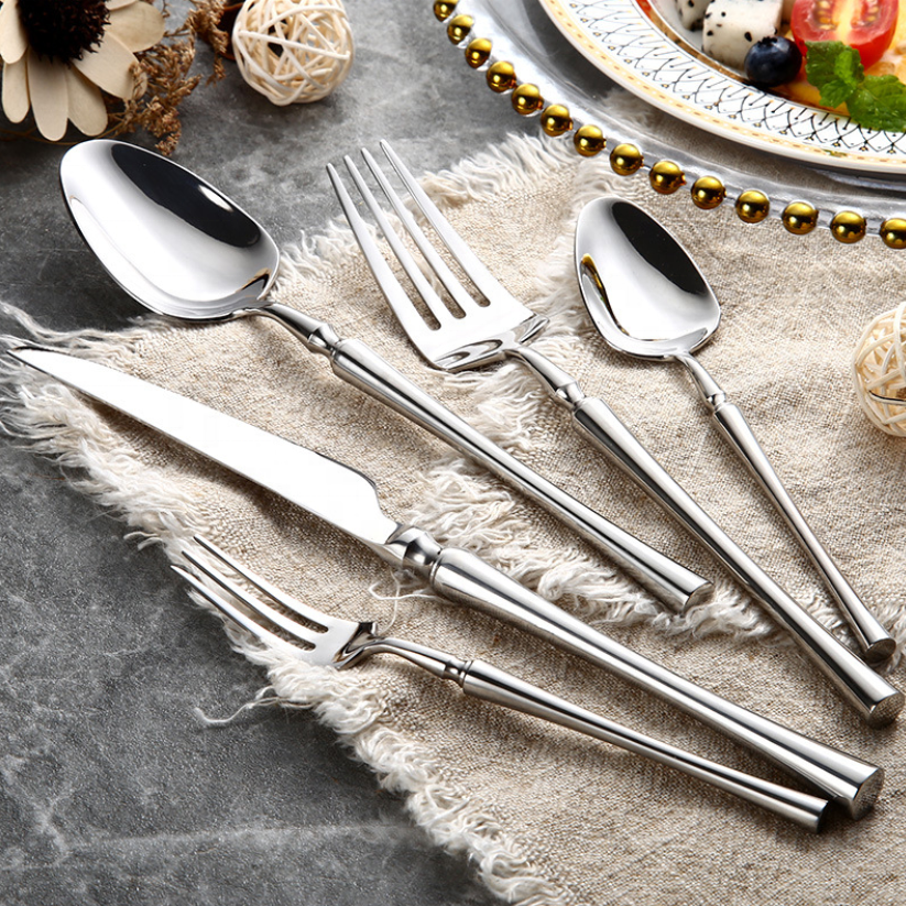 Essence Living Flatware Set
