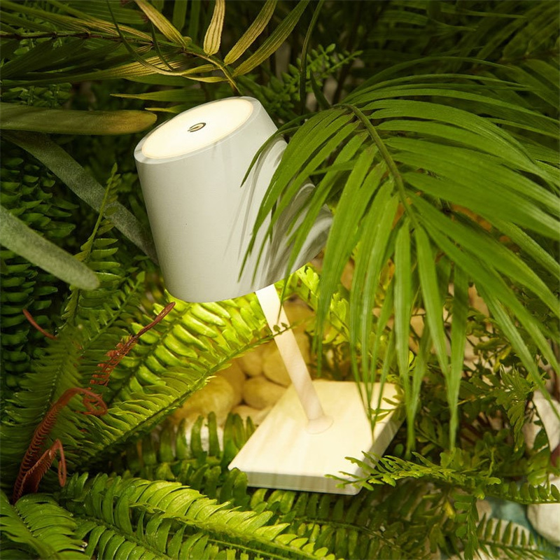 DuraGlow – Wireless Mini Table Lamp with Rechargeable Battery and Dimming Function