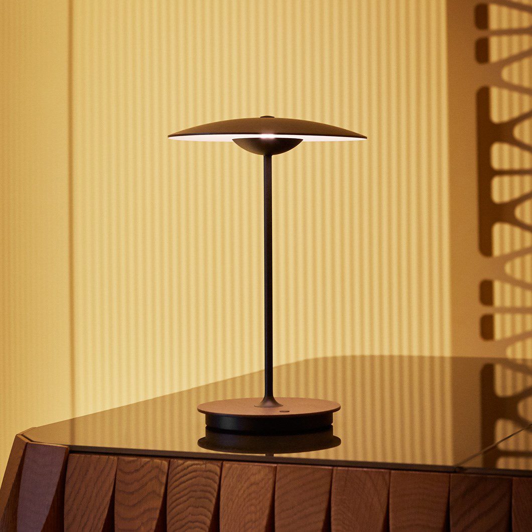 AmbaGlow – Modern LED Table Lamp
