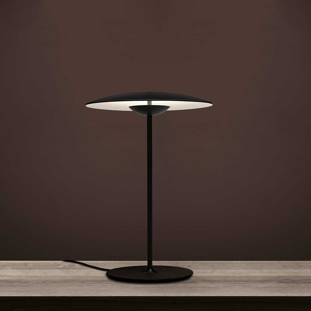AmbaGlow – Modern LED Table Lamp