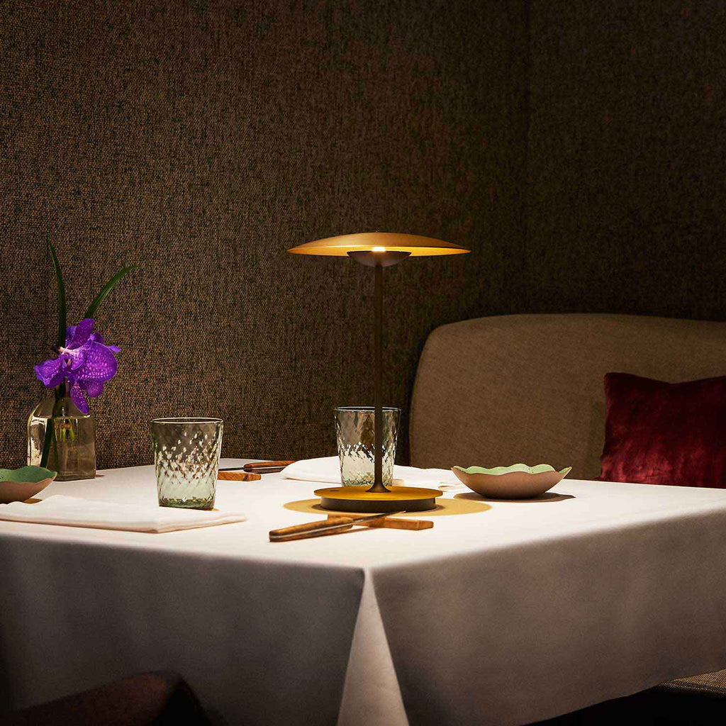 AmbaGlow – Modern LED Table Lamp