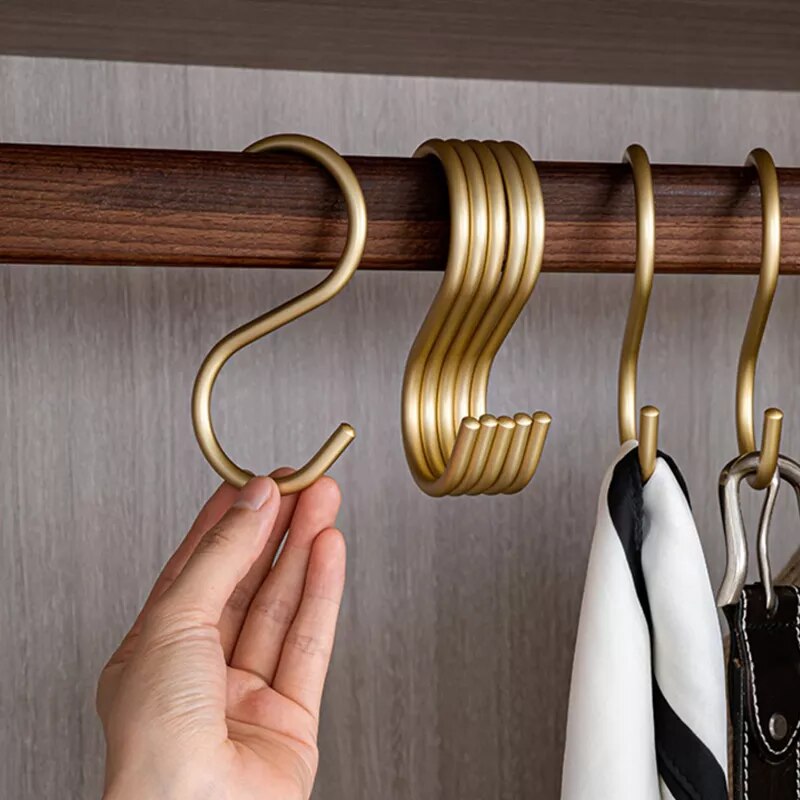 HookLuxe – Premium Garment Hooks