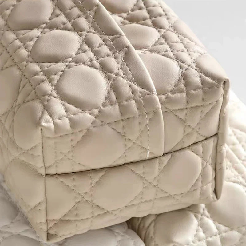 Haven Sumptuous Quilted Tissue Holder