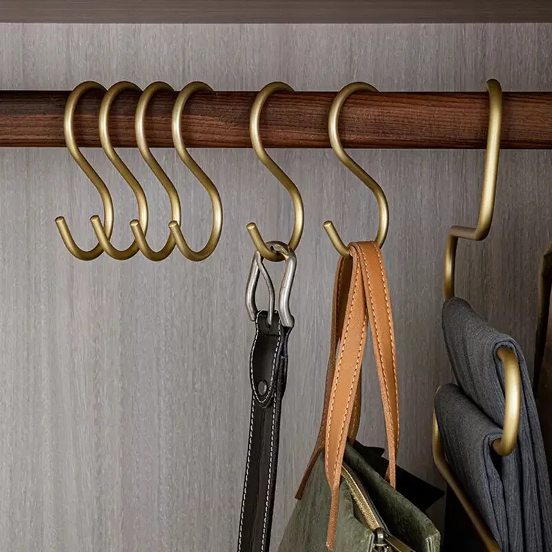 HookLuxe – Premium Garment Hooks
