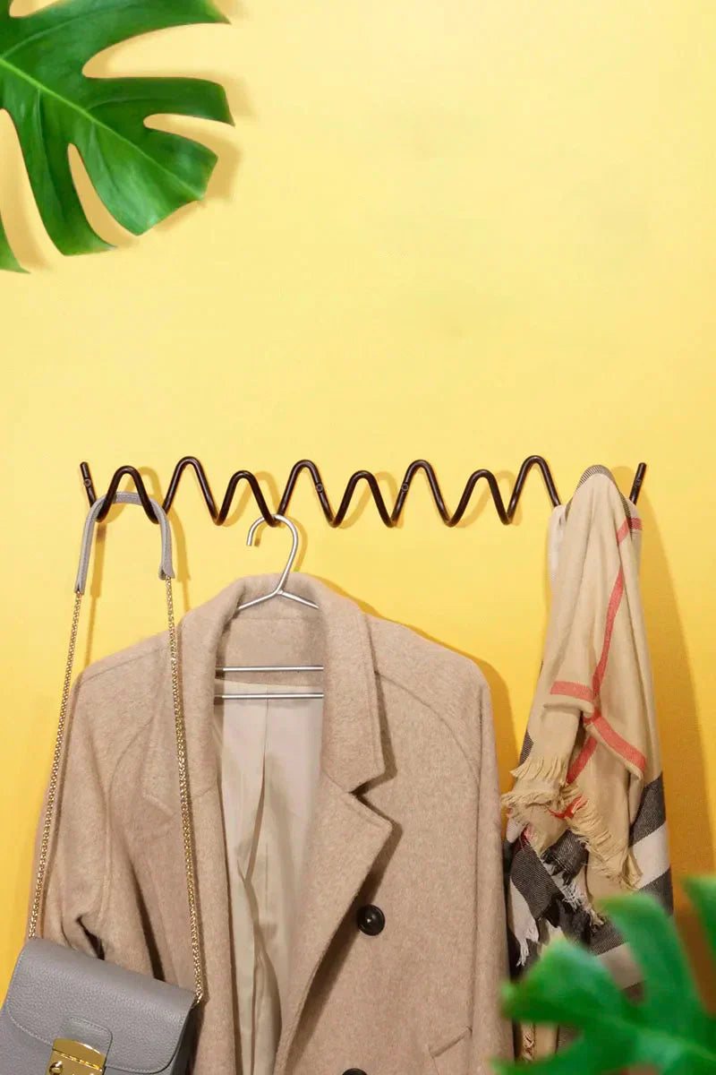 WaveLoop – Modern Metal Wall Coat Rack