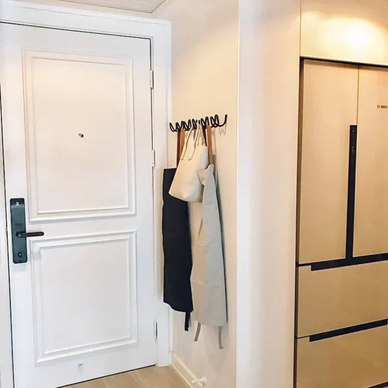 WaveLoop – Modern Metal Wall Coat Rack