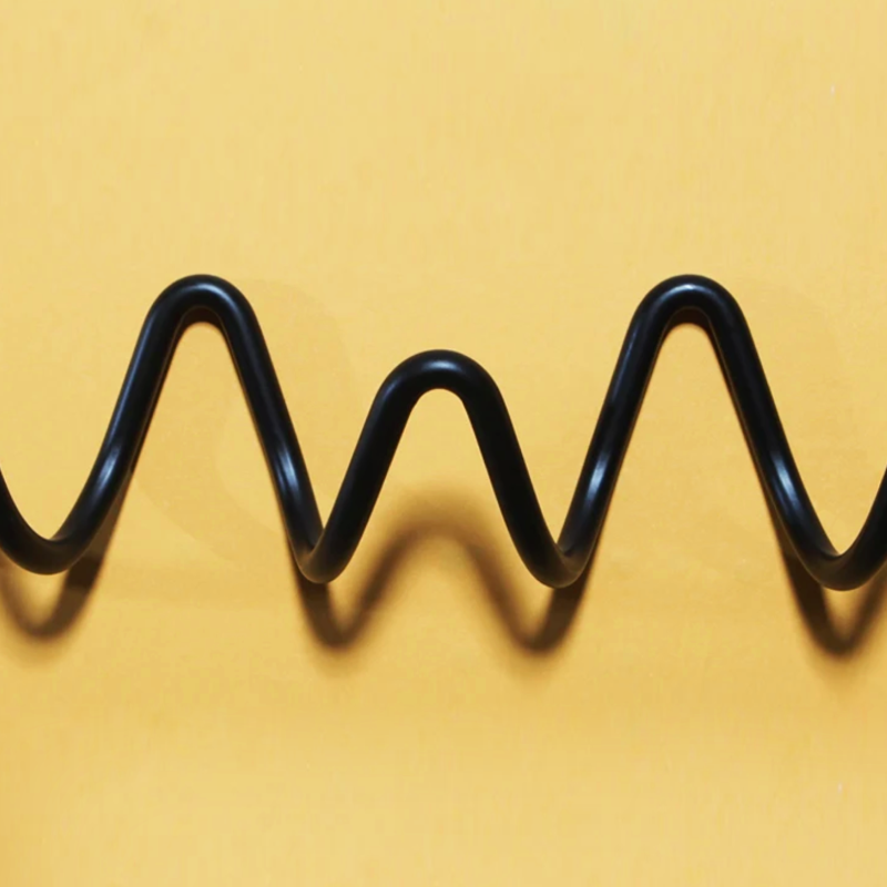 WaveLoop – Modern Metal Wall Coat Rack