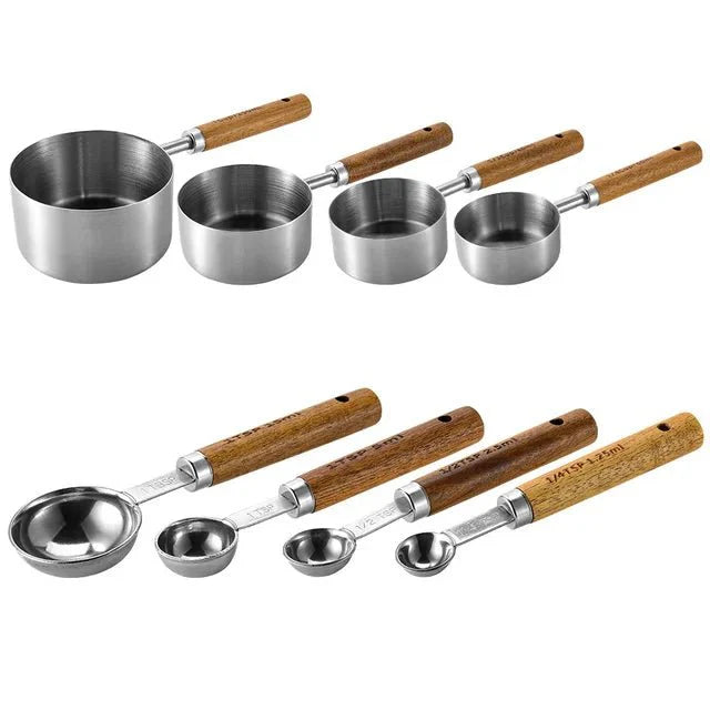 ChefDlux Walnut Handled Measuring Cups